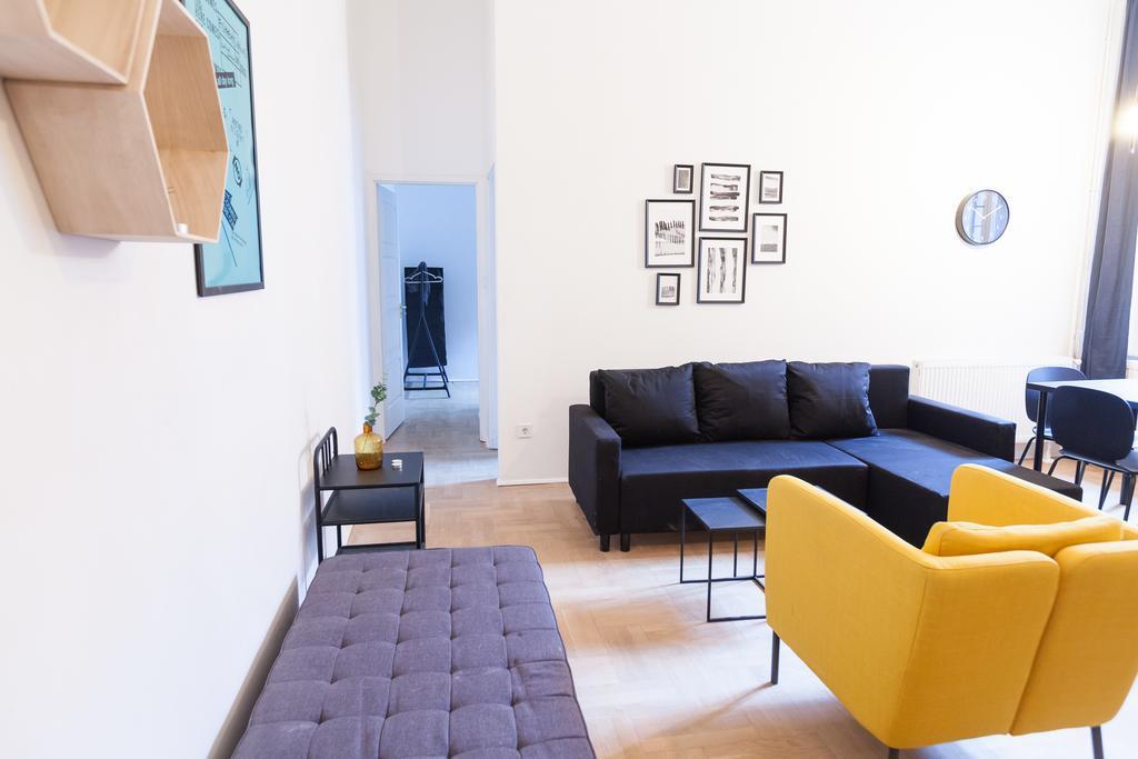 Stylish Ernesto Apartment Budapest